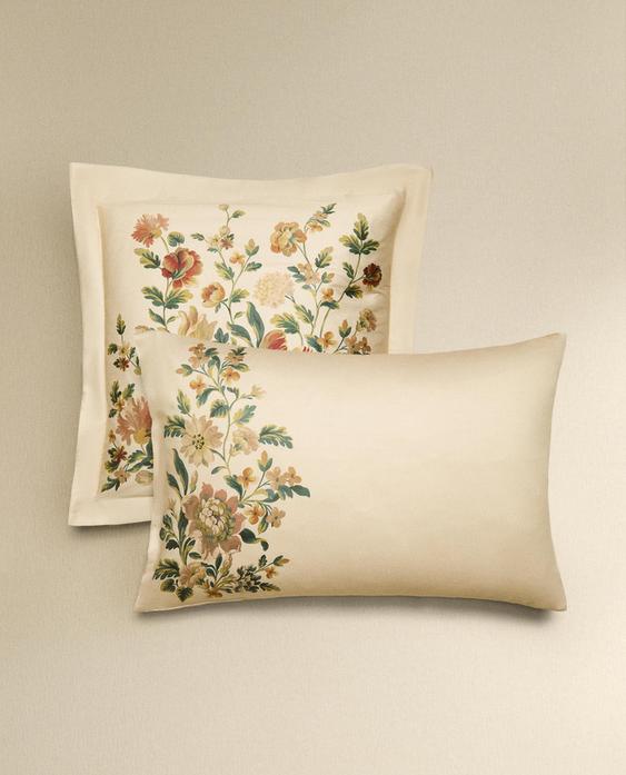 FUNDA ALMOHADA SATÉN ESTAMPADO FLOR