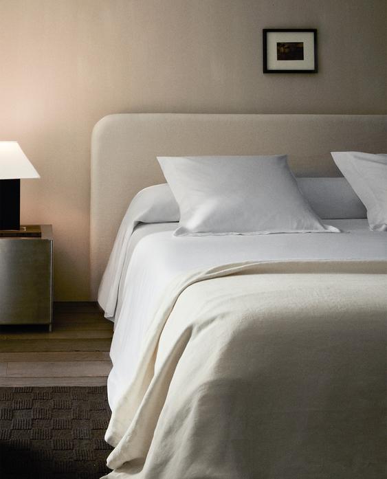 SATEEN DUVET COVER (300 THREAD COUNT) SATEEN DUVET COVER (300 THREAD COUNT)