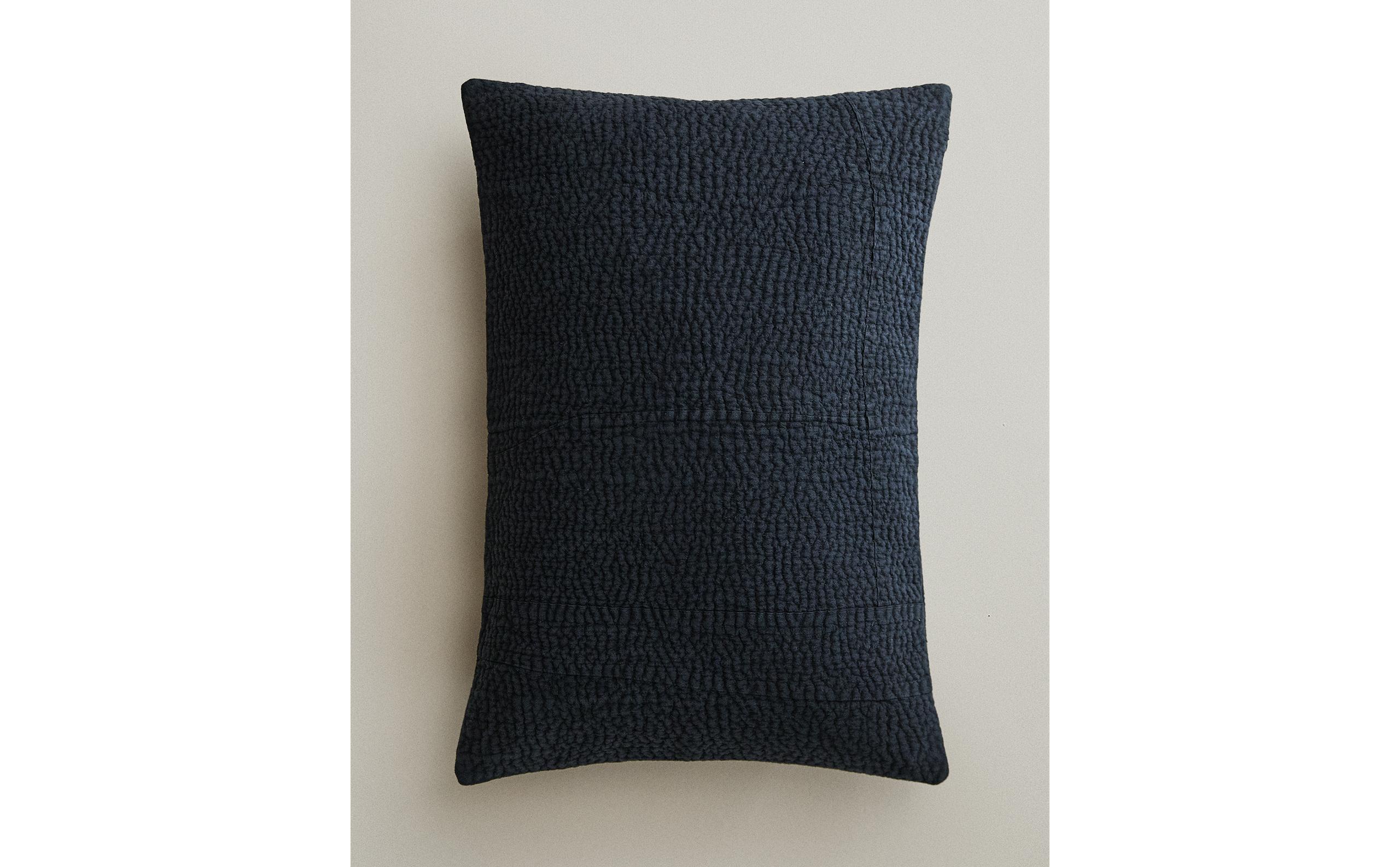 GATHERED QUILTED CUSHION COVER product thumbnail 2