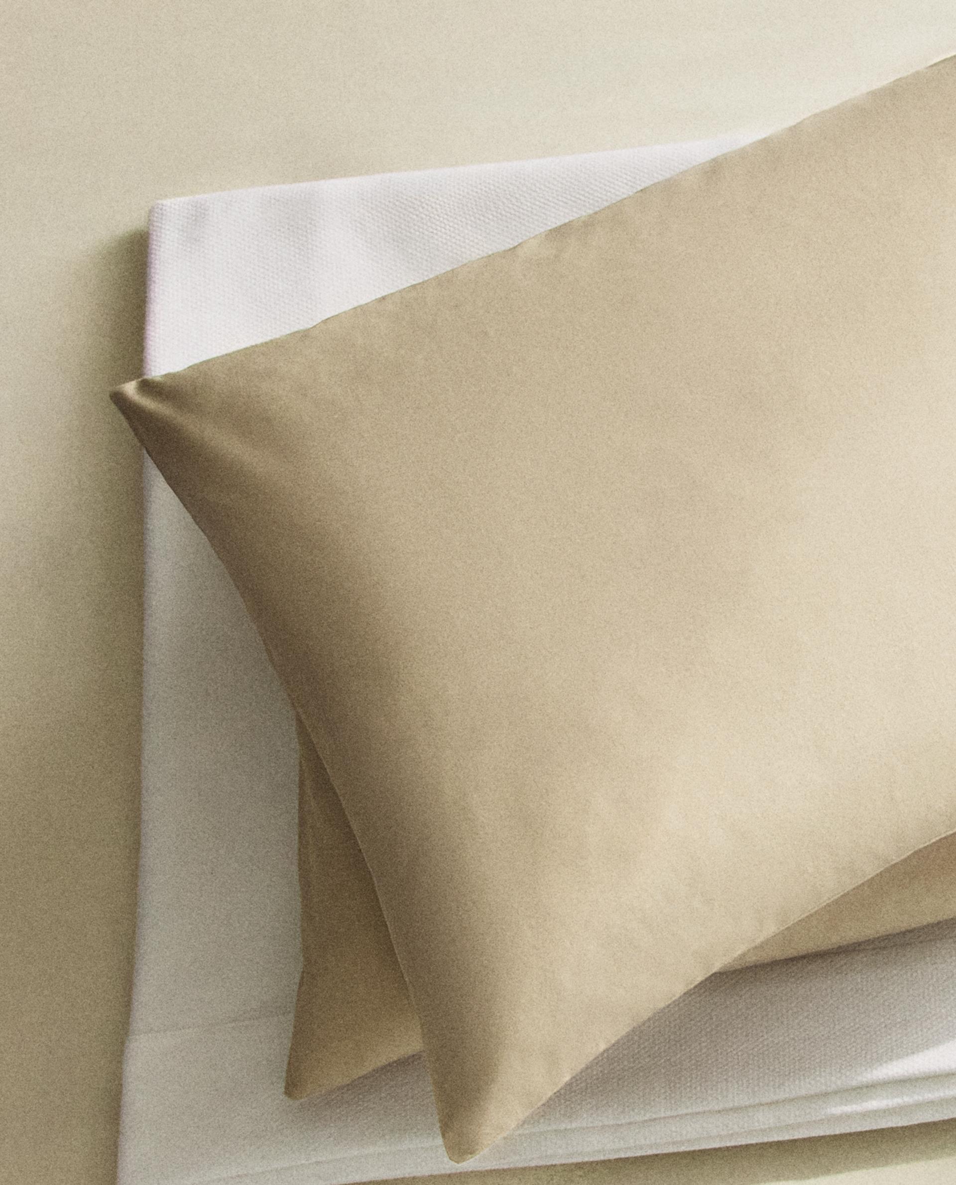 パーケルコットン ピローケース（200スレッド） | Zara Home