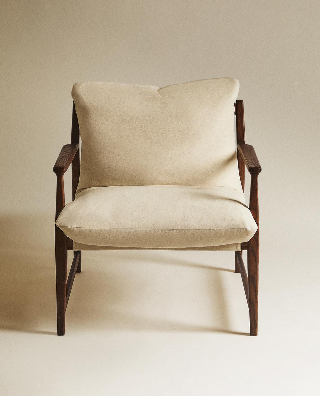 WOODEN ARMCHAIR WITH REMOVABLE CUSHION