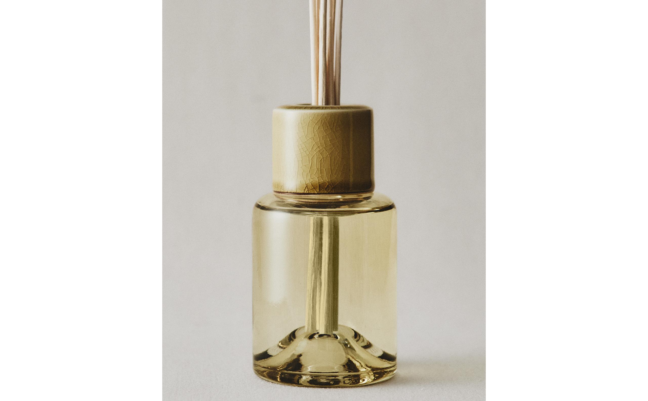(190 ML) FLORAL BEYOND SCENTED REED DIFFUSERS product thumbnail 5