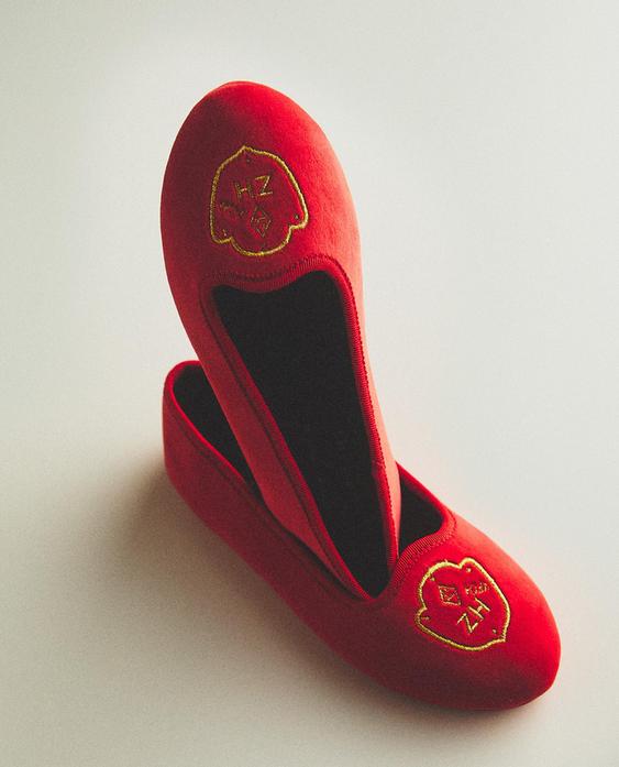 ДИТЯЧІ ОКСАМИТОВІ КАПЦІ THE ANIMALS OBSERVATORY