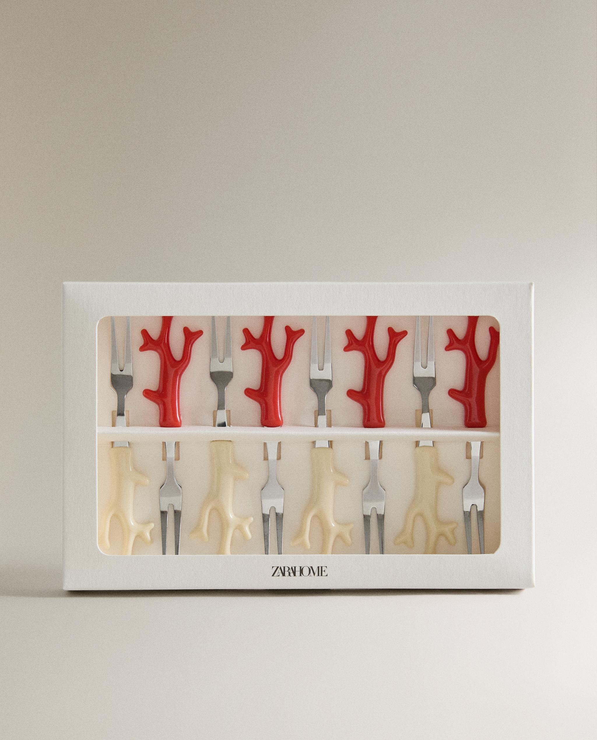 PACK OF MINI CORAL FORKS (PACK OF 8) product thumbnail 4