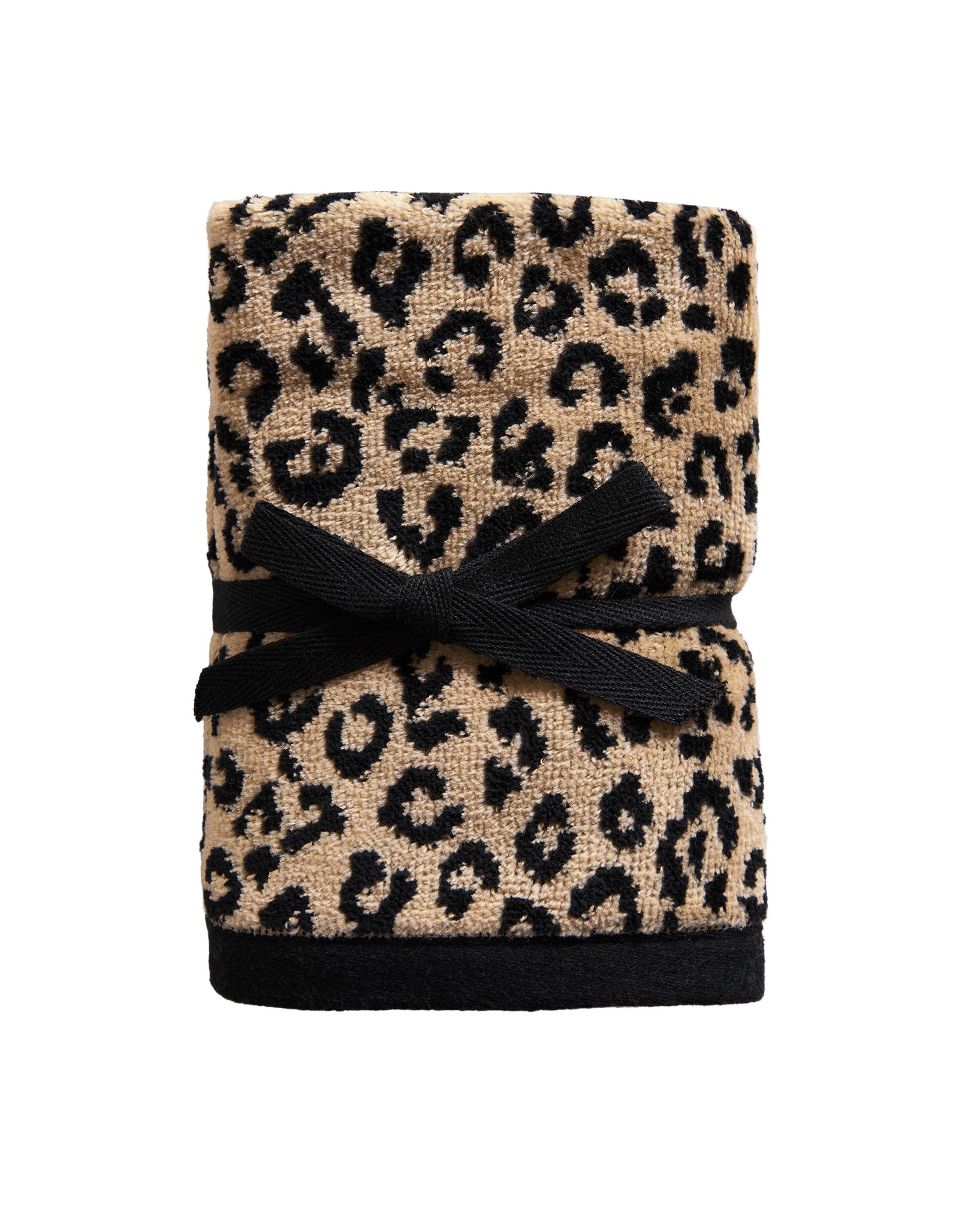 PACK OF ANIMAL PRINT VELOUR HAND TOWELS (PACK OF 3) product thumbnail 6
