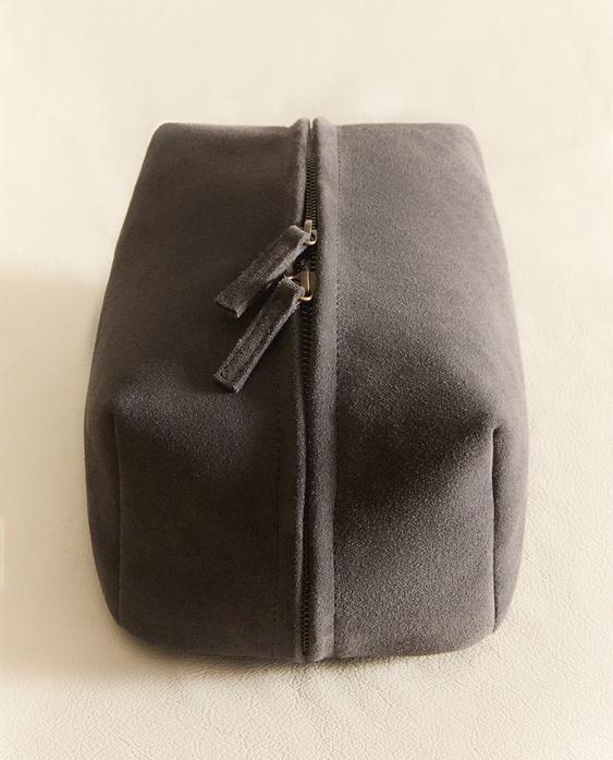 미디엄 스웨이드 파우치