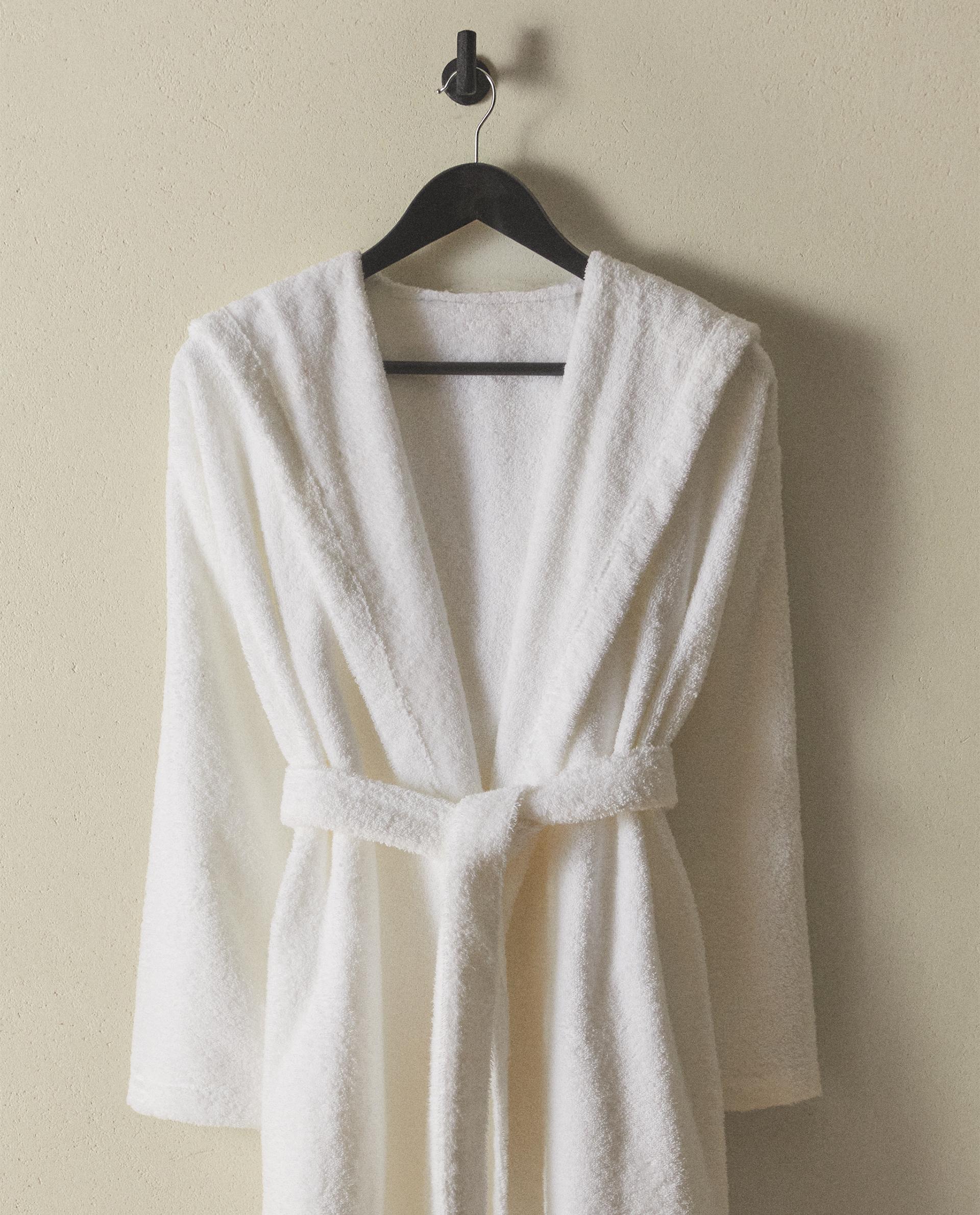 HOODED BATHROBE (360 GXM²) product thumbnail 6