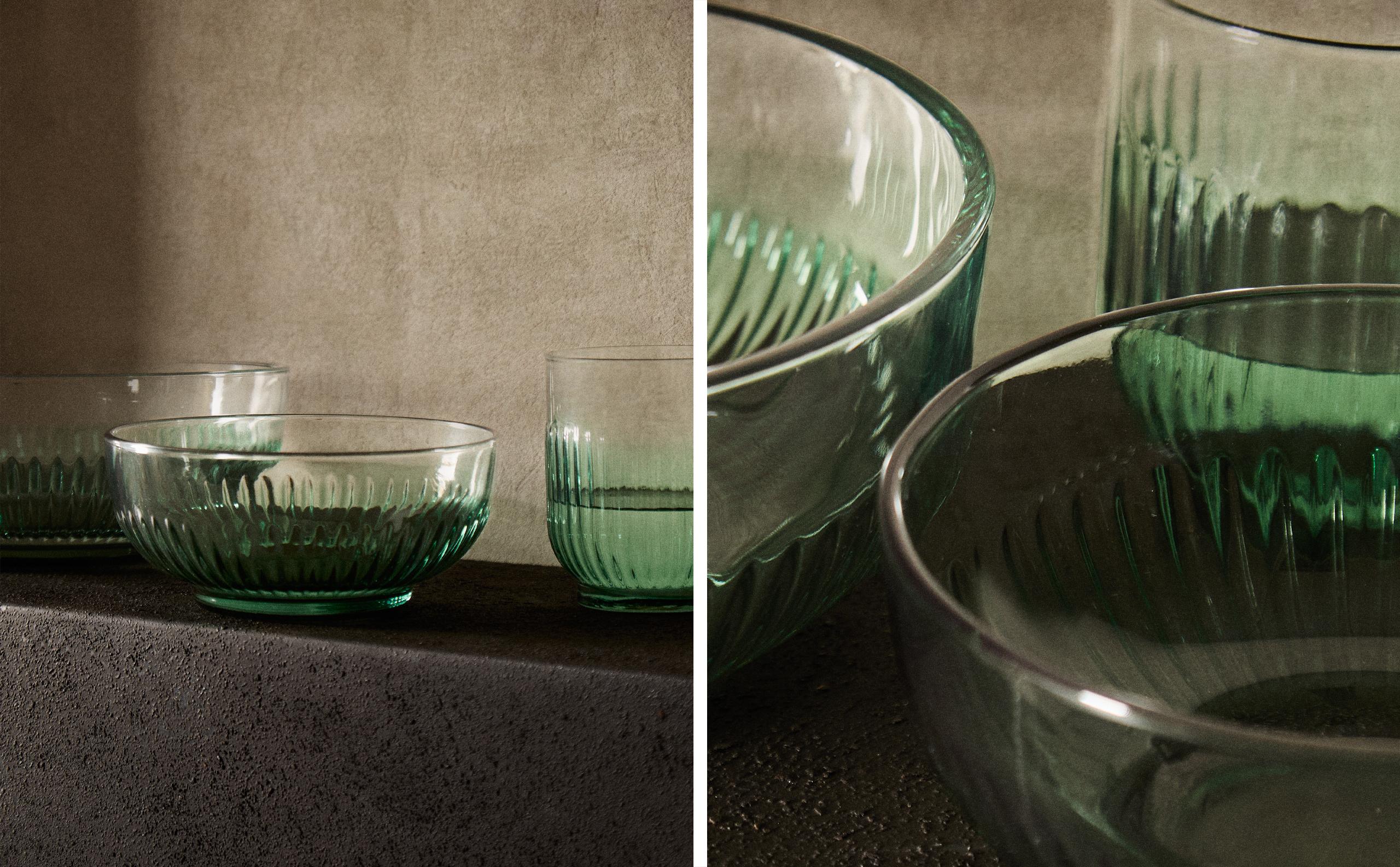 GLASSWARE SET WITH LINES