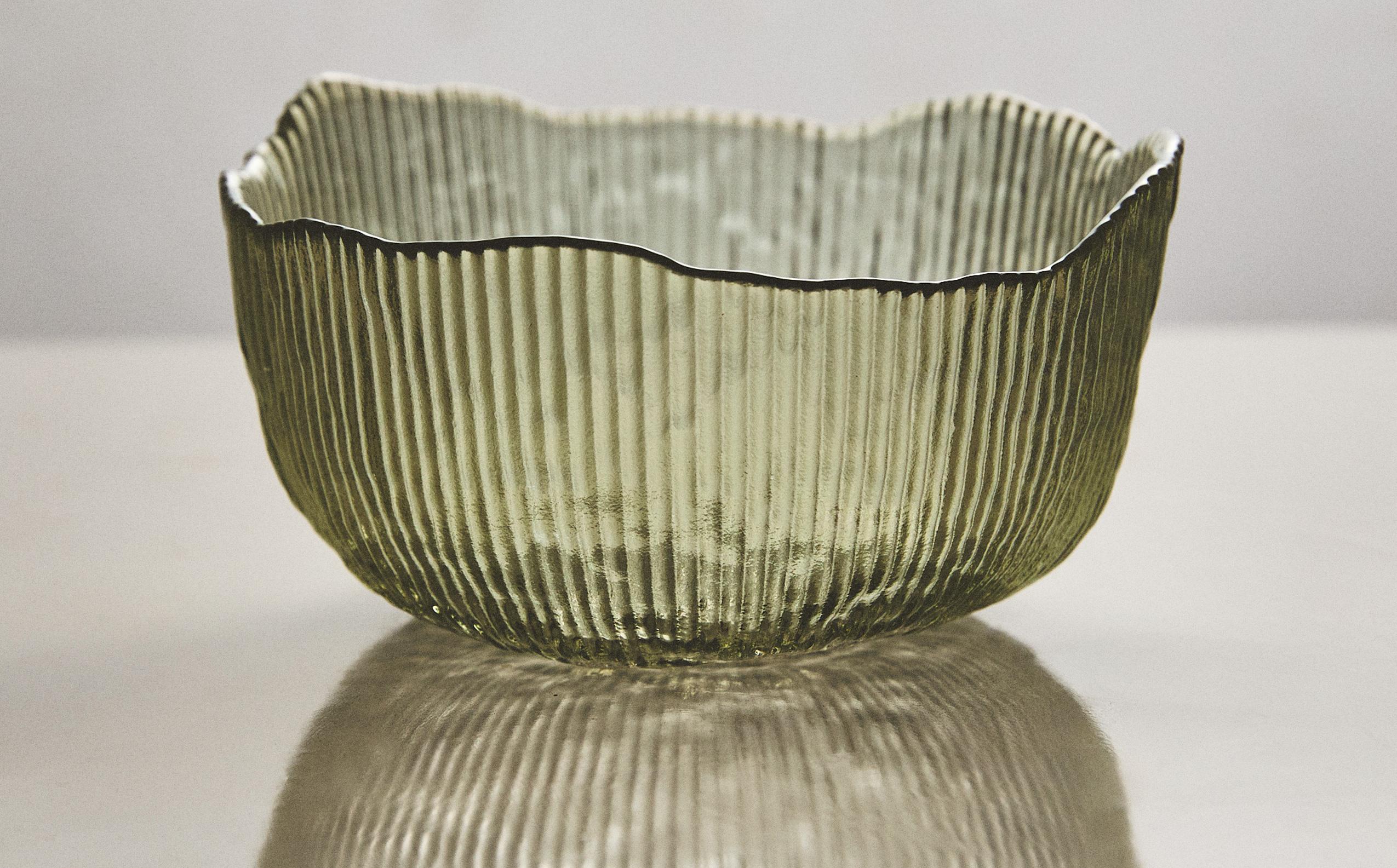 RAISED GLASS BOWL product thumbnail 6