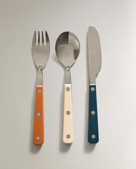 طقم أدوات تناول الطعام للأطفال بألوان دافئة (طقم 3 قطع)