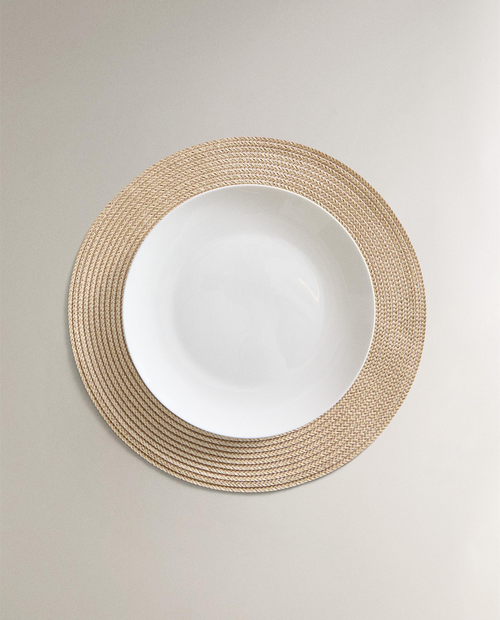 PACK OF ROUND PLACEMATS (PACK OF 2) product thumbnail 2