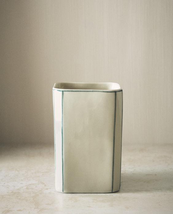 PORTA-ESCOVA DE DENTES OCTOGONAL PORTA-ESCOVA DE DENTES OCTOGONAL