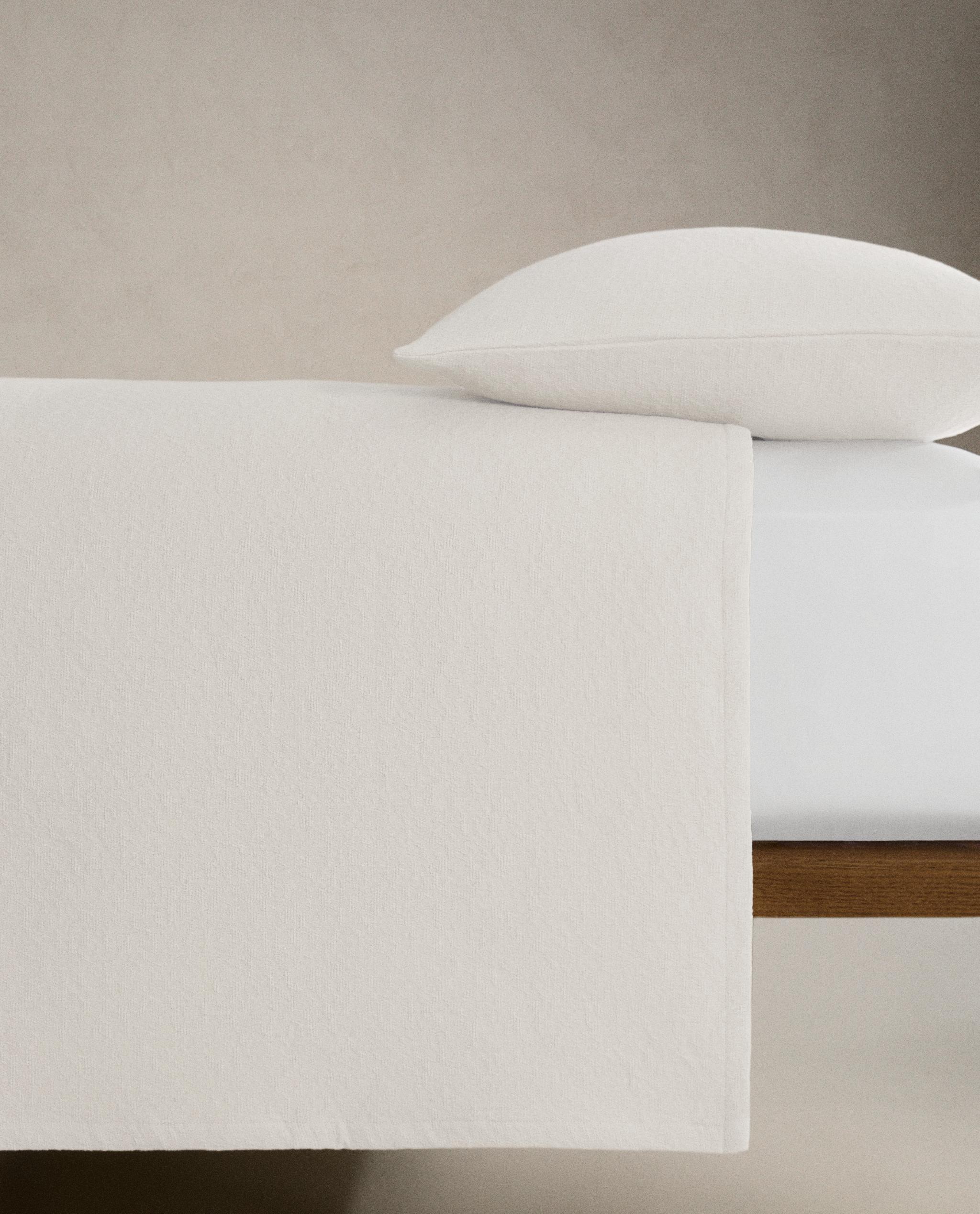 JACQUARD COTTON BEDSPREAD product thumbnail 15