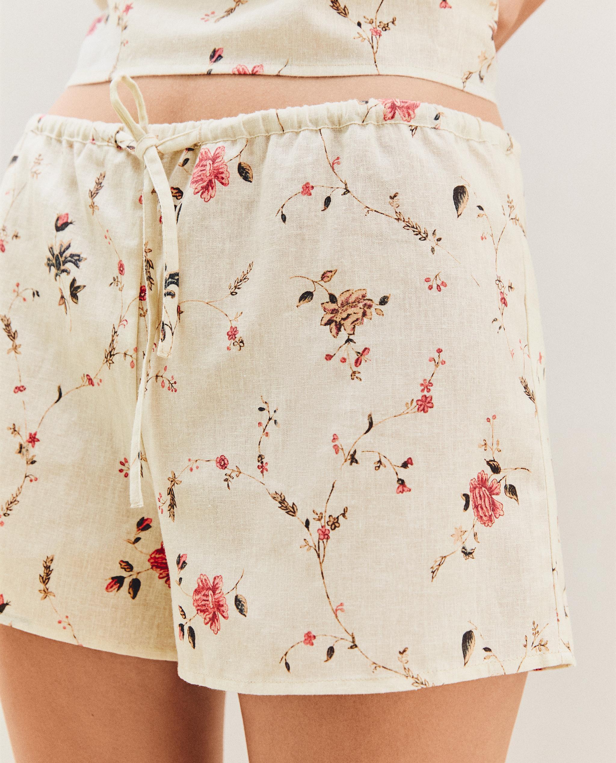 FLORAL COTTON AND LINEN SHORTS | KATHARINE POLE product thumbnail 9