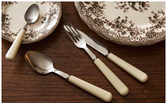 COLOURFUL HANDLE CUTLERY