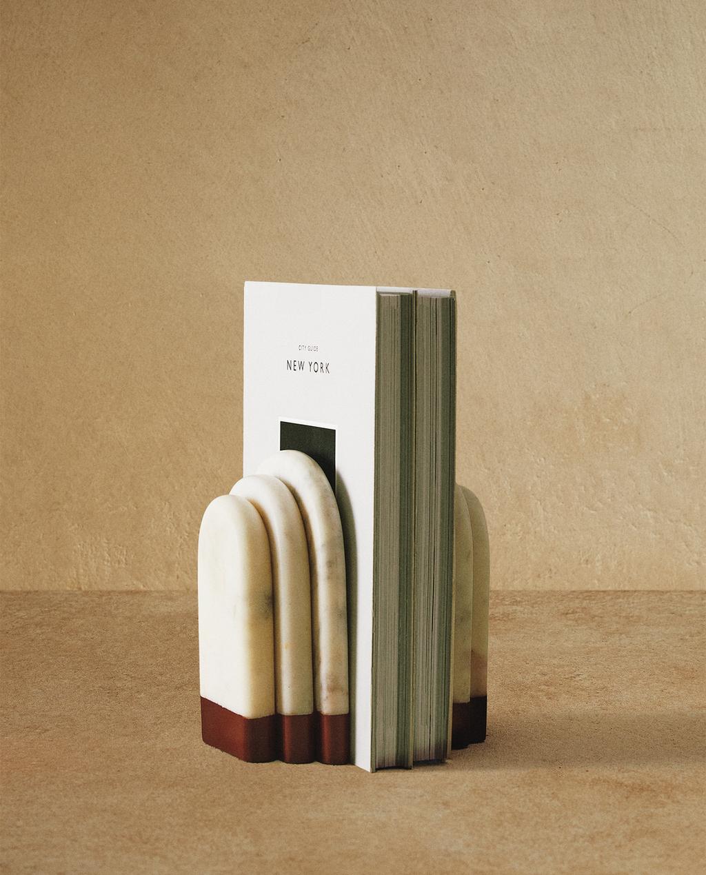 MARBLE BOOKENDS WITH COLOURED STRIPE