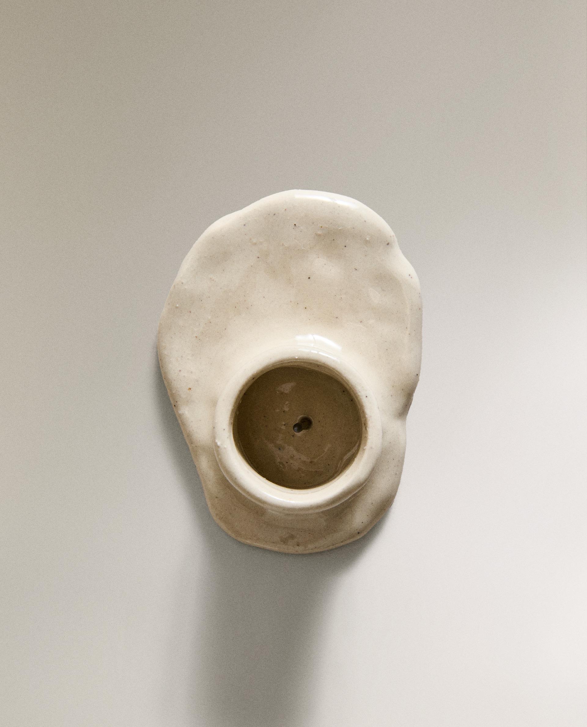 CERAMIC TEALIGHT HOLDER