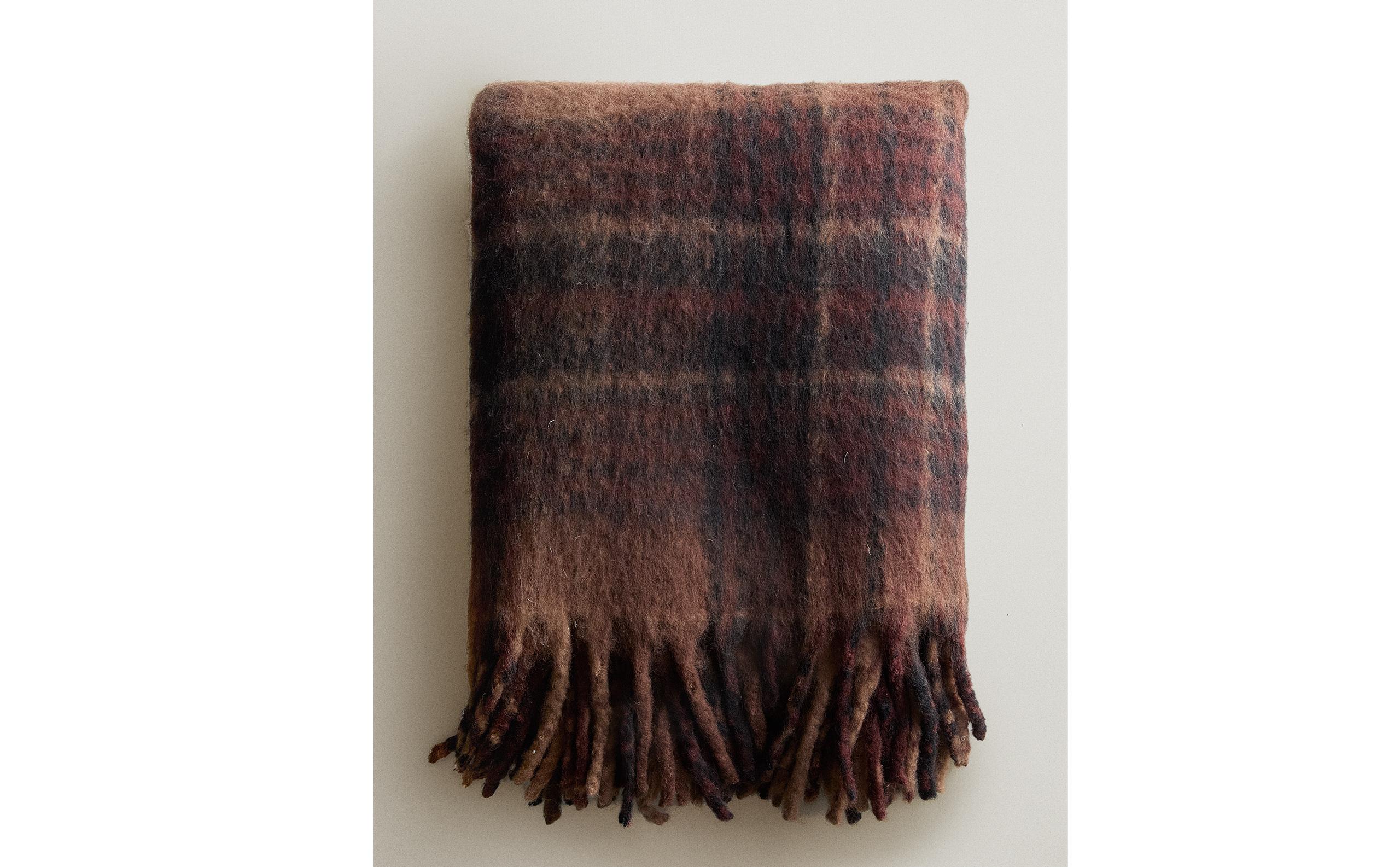 BRUSHED THROW product thumbnail 7
