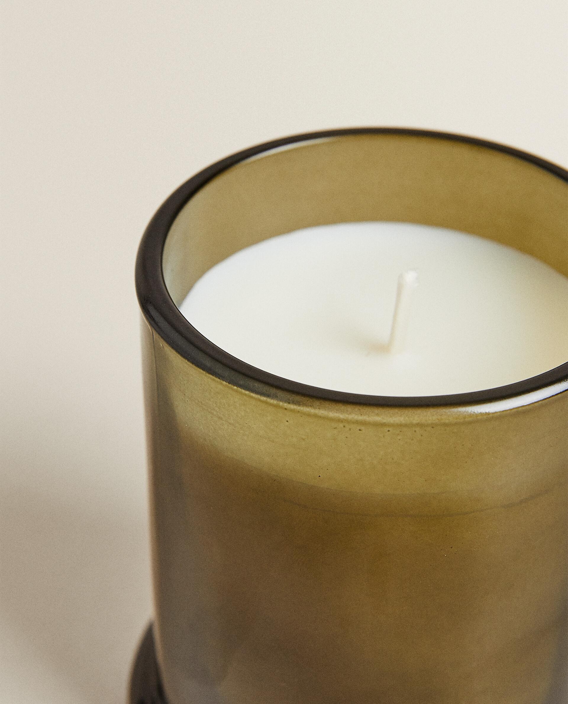 (150 G) BASILICUM SCENTED CANDLE