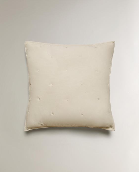 DYGSNIUOTAS MIKROPLUOŠTO PAGALVĖLĖS UŽVALKALAS