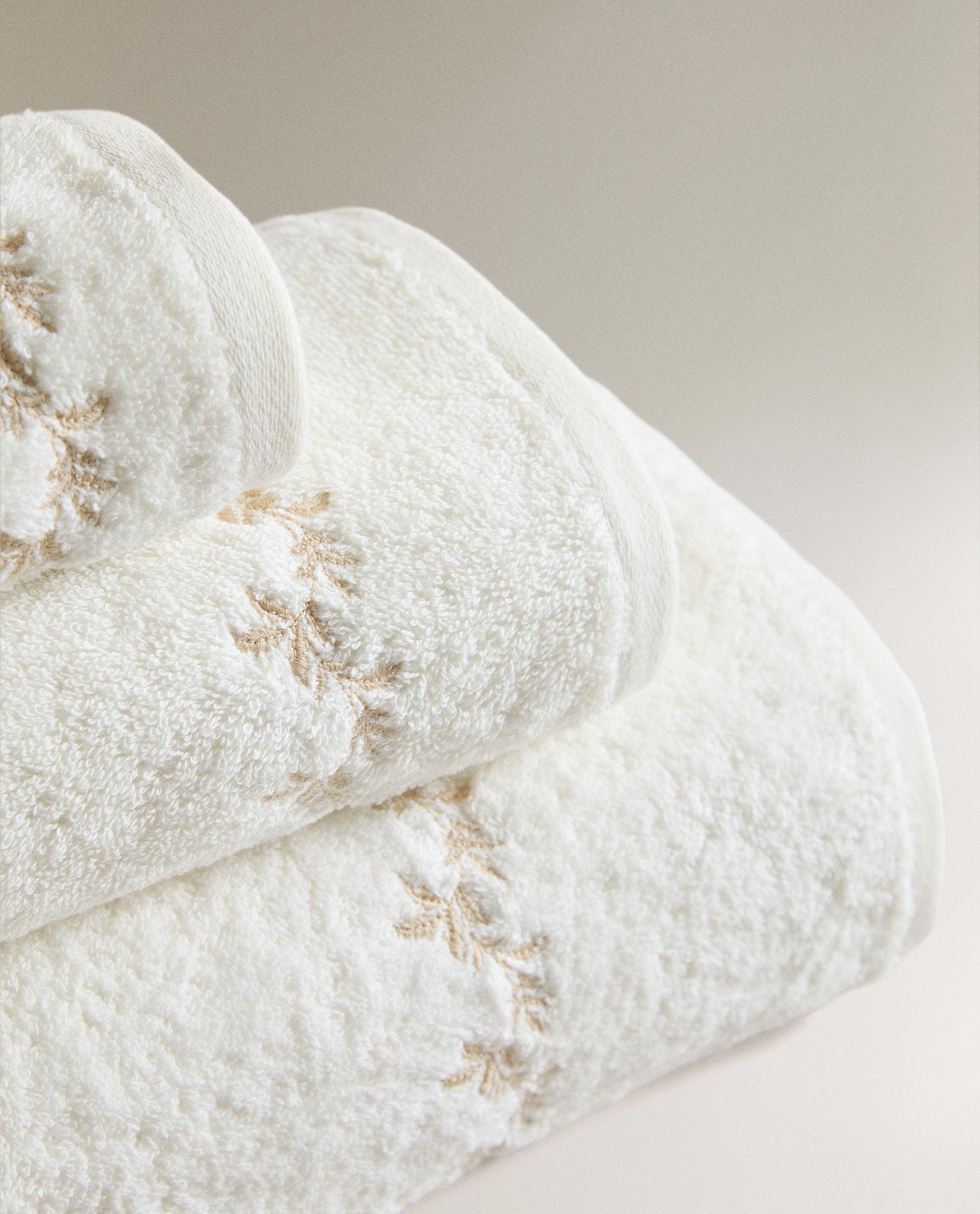 PLANT EMBROIDERY BATH TOWEL product thumbnail 11