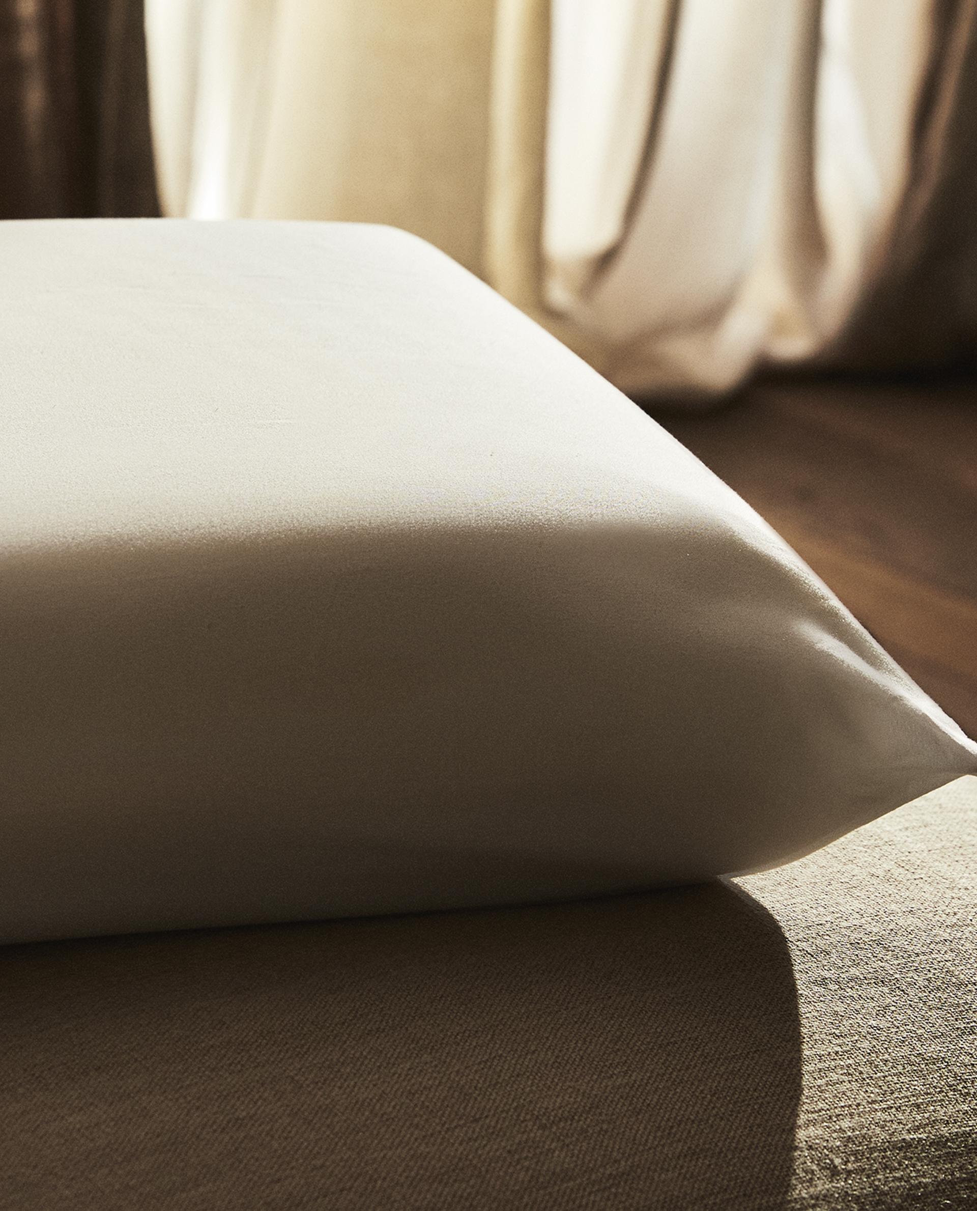 VISCOELASTIC BLOCK PILLOW product thumbnail 13