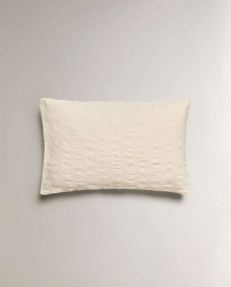 KIDS' STRIPED TEXTURED CUSHION COVER KIDS' STRIPED TEXTURED CUSHION COVER