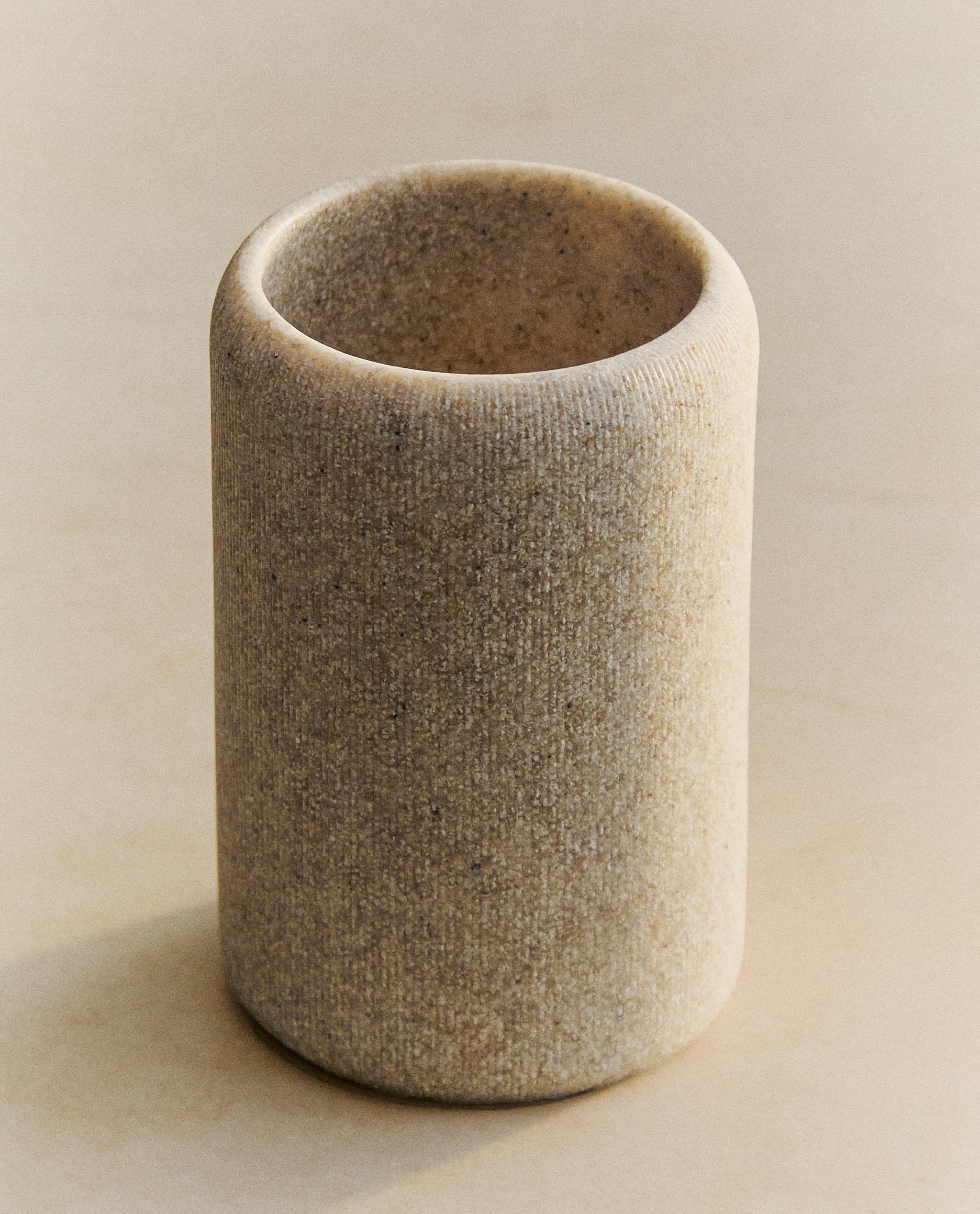 RESIN TOOTHBRUSH HOLDER product thumbnail 7