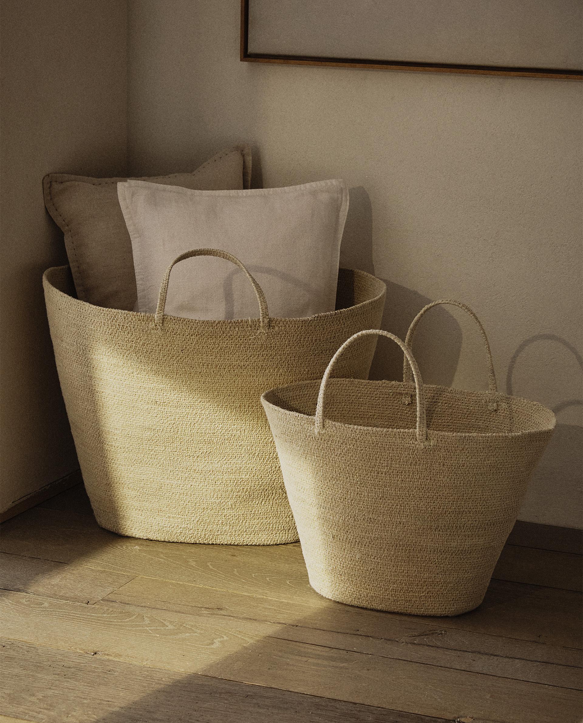 SEAGRASS BASKETS WITH HANDLES