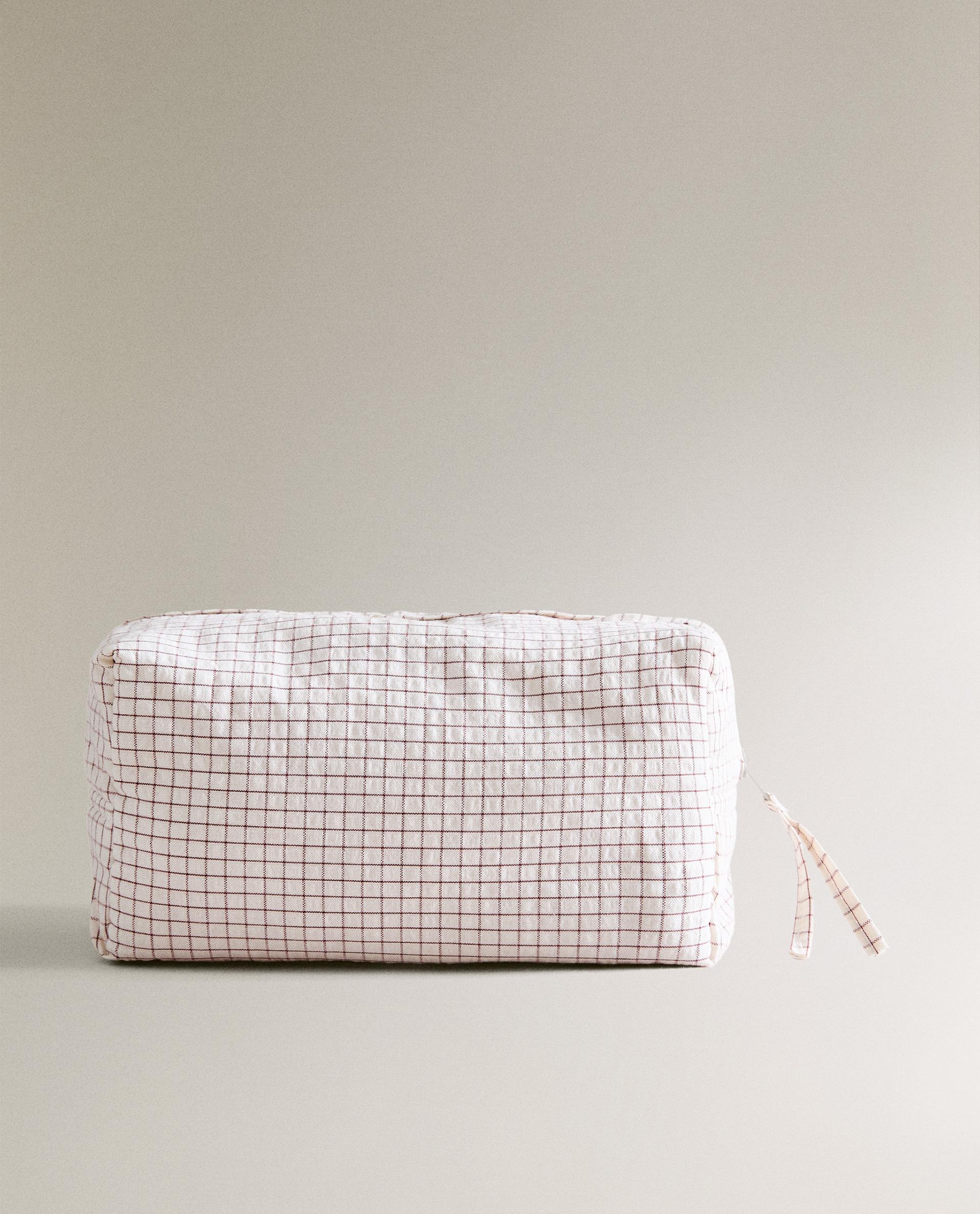 CHILDREN'S SMALL STRIPED TOILETRY BAG