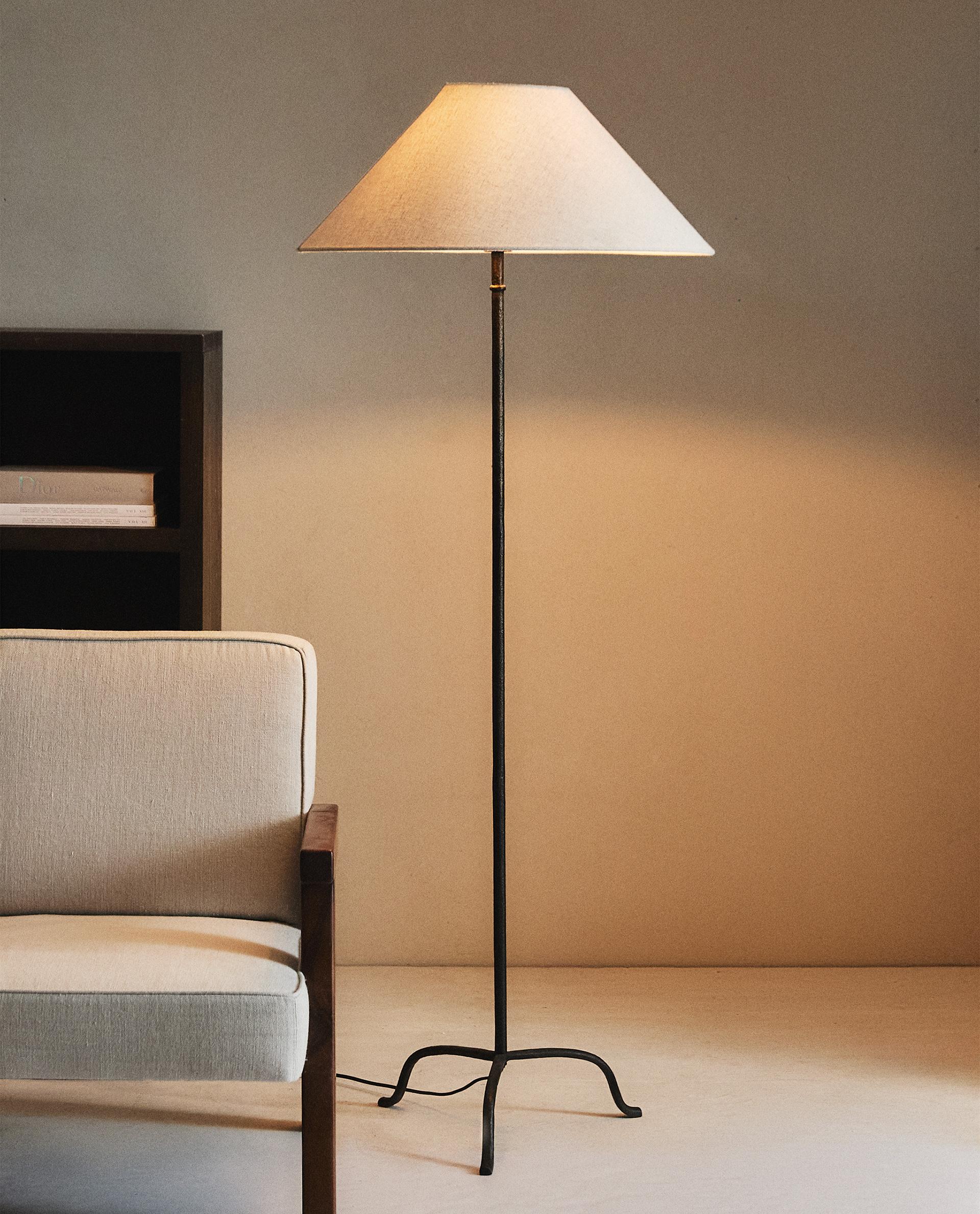 ZARA  スタンドランプ TRIPOD BASE FLOOR LAMP | Zara Home United States of America