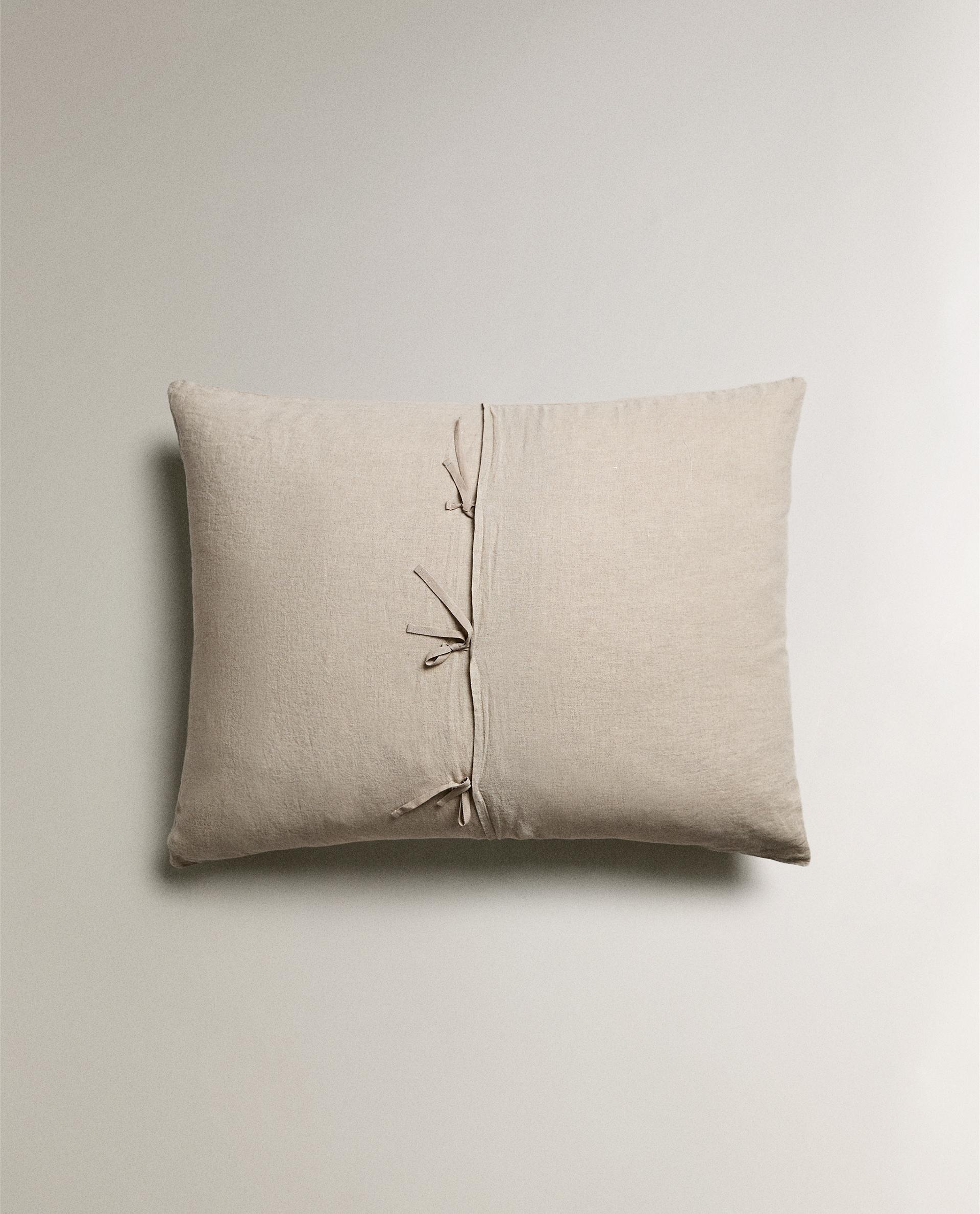お値引き‼️ZARA HOME クッションカバー　ホワイト2枚セット 44119008251-e1.jpg?ts=