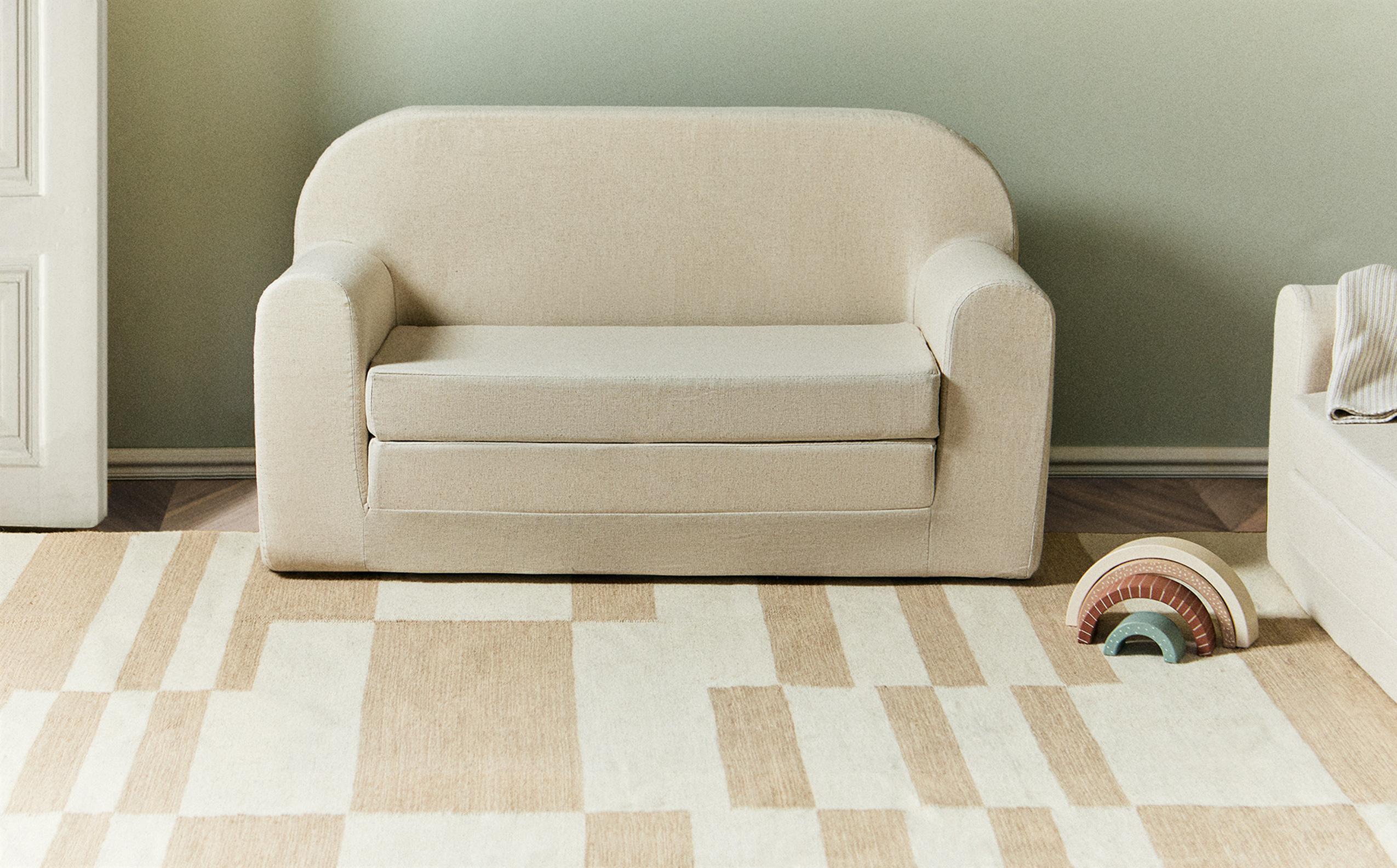 ZARA  KIDS ミニサイズソファ・リネン・アイボリー・ザラホーム ZARA HOME KIDS ミニサイズソファ・リネン・アイボリー・ザラホーム