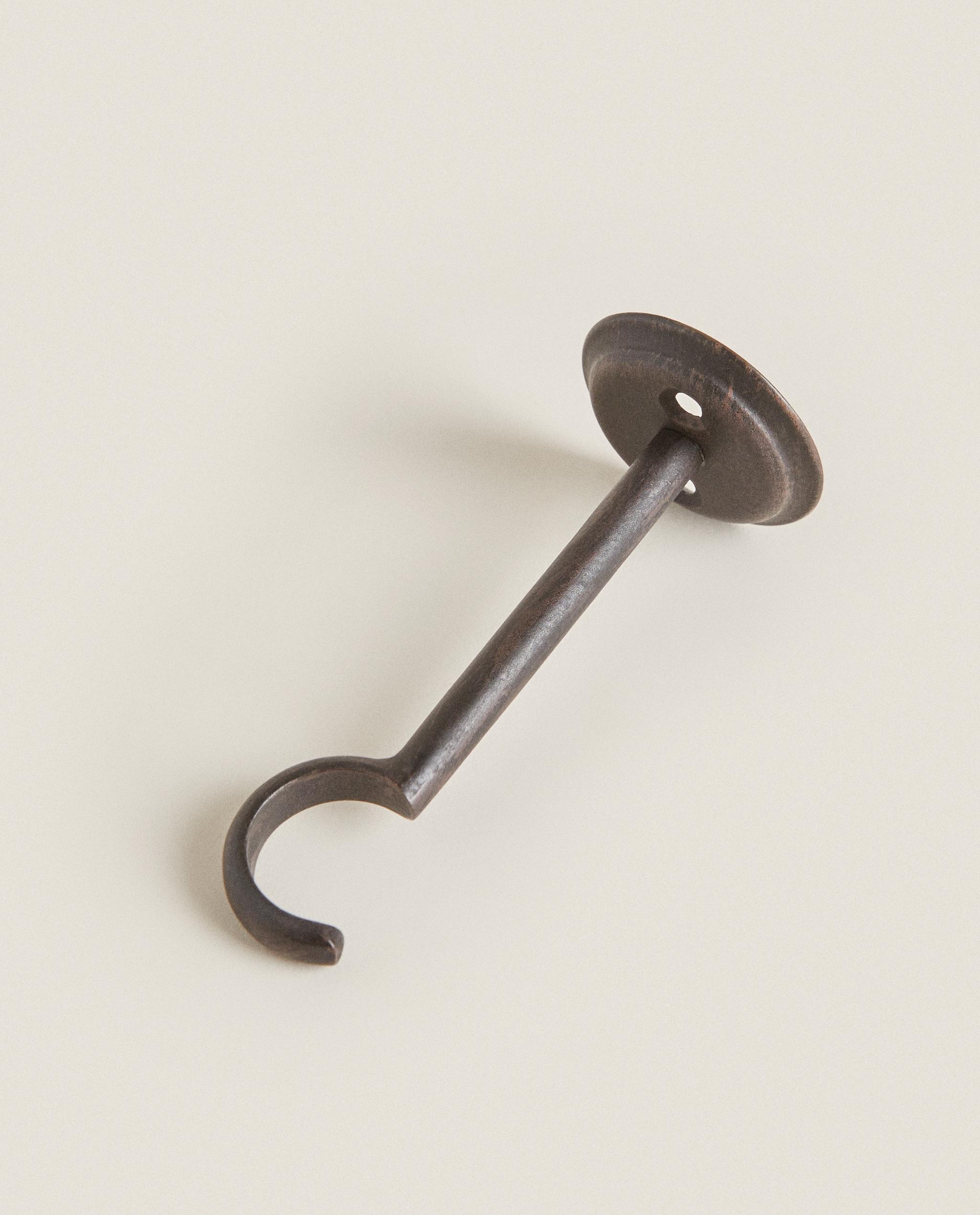 METALLIC CURTAIN POLE HOOK product thumbnail 9