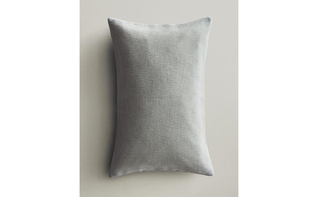 غلاف وسادة شينيل غلاف وسادة شينيل