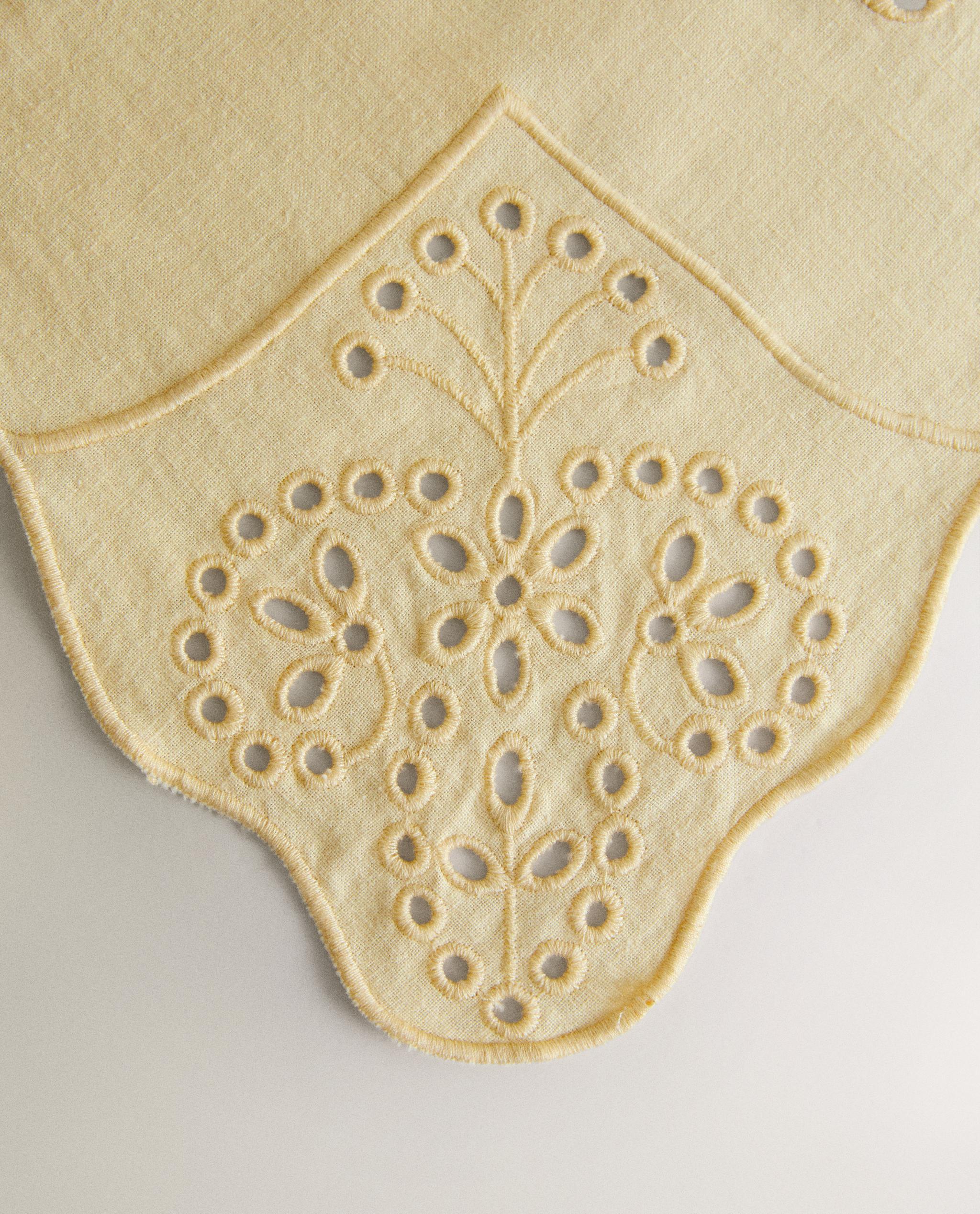 LINEN TABLECLOTH WITH CUTWORK EMBROIDERY product thumbnail 4