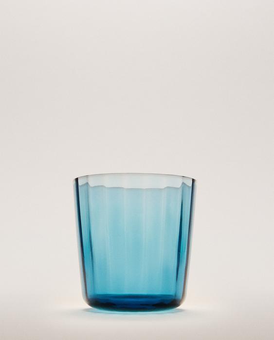 GLASS TUMBLER WITH LINE DESIGN