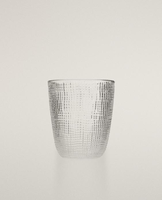 RAISED DESIGN GLASS TUMBLER