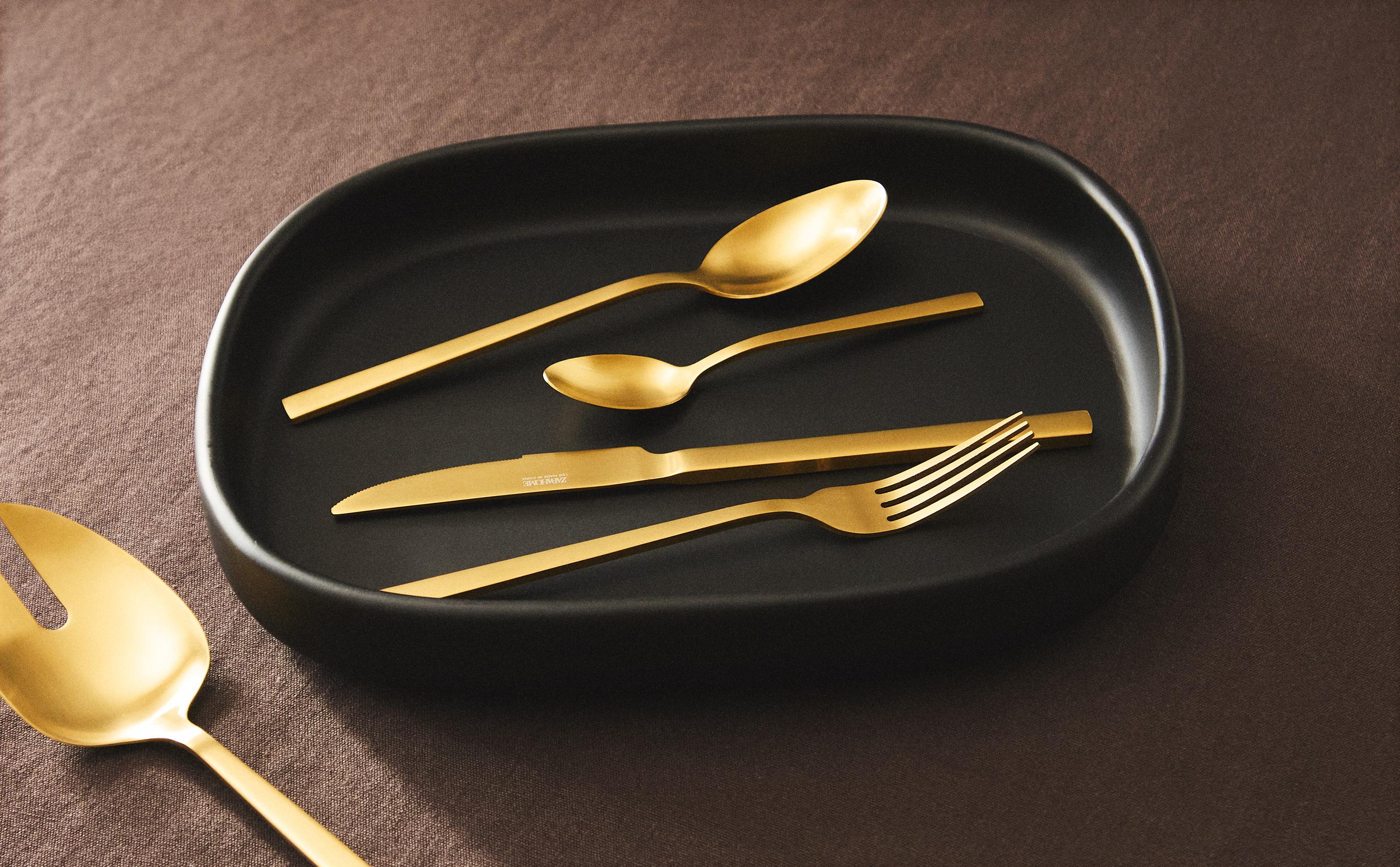 GOLDEN STEEL CUTLERY