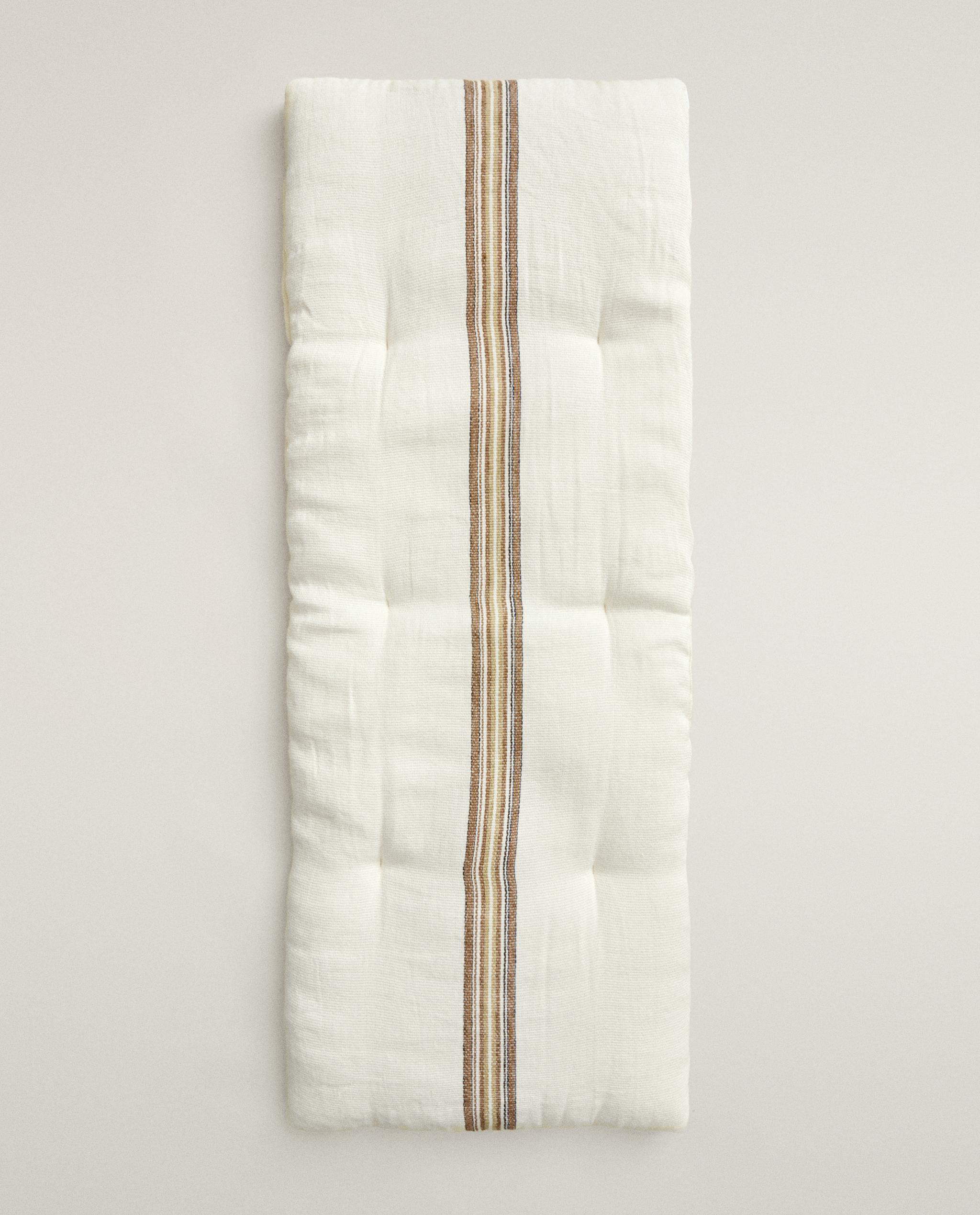 STRIPED BENCH SEAT CUSHION product thumbnail 3