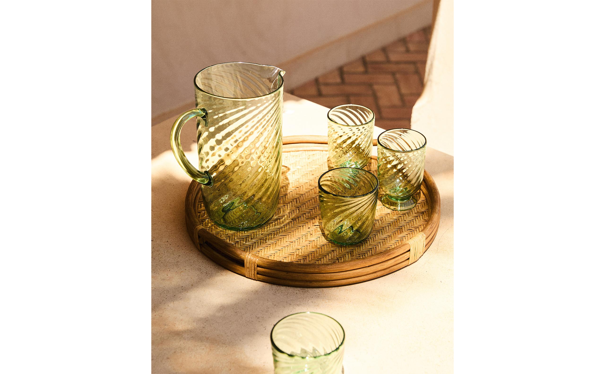 WAVY ACRYLIC GLASSWARE SET