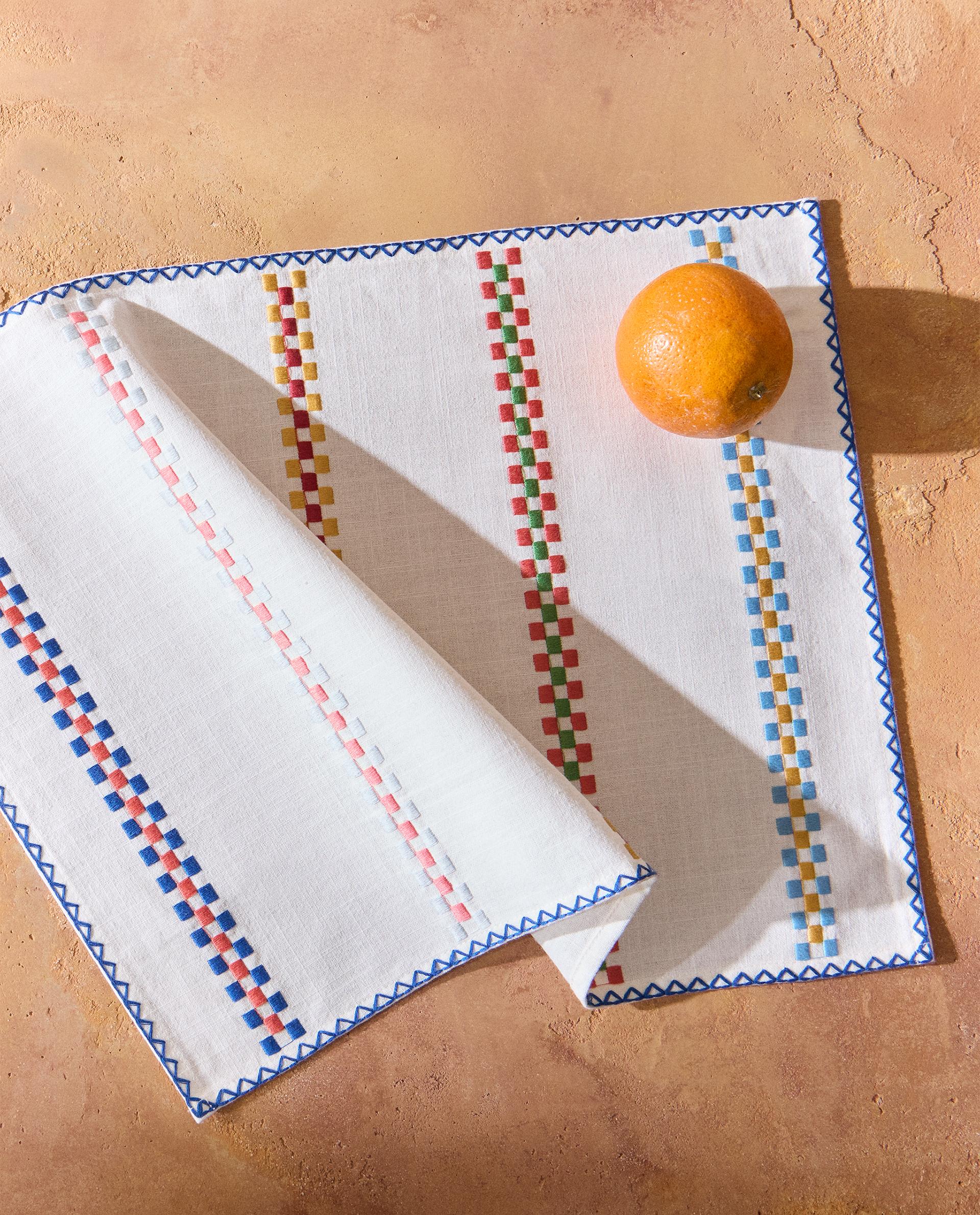 COTTON PLACEMAT WITH MULTICOLOURED BORDERS