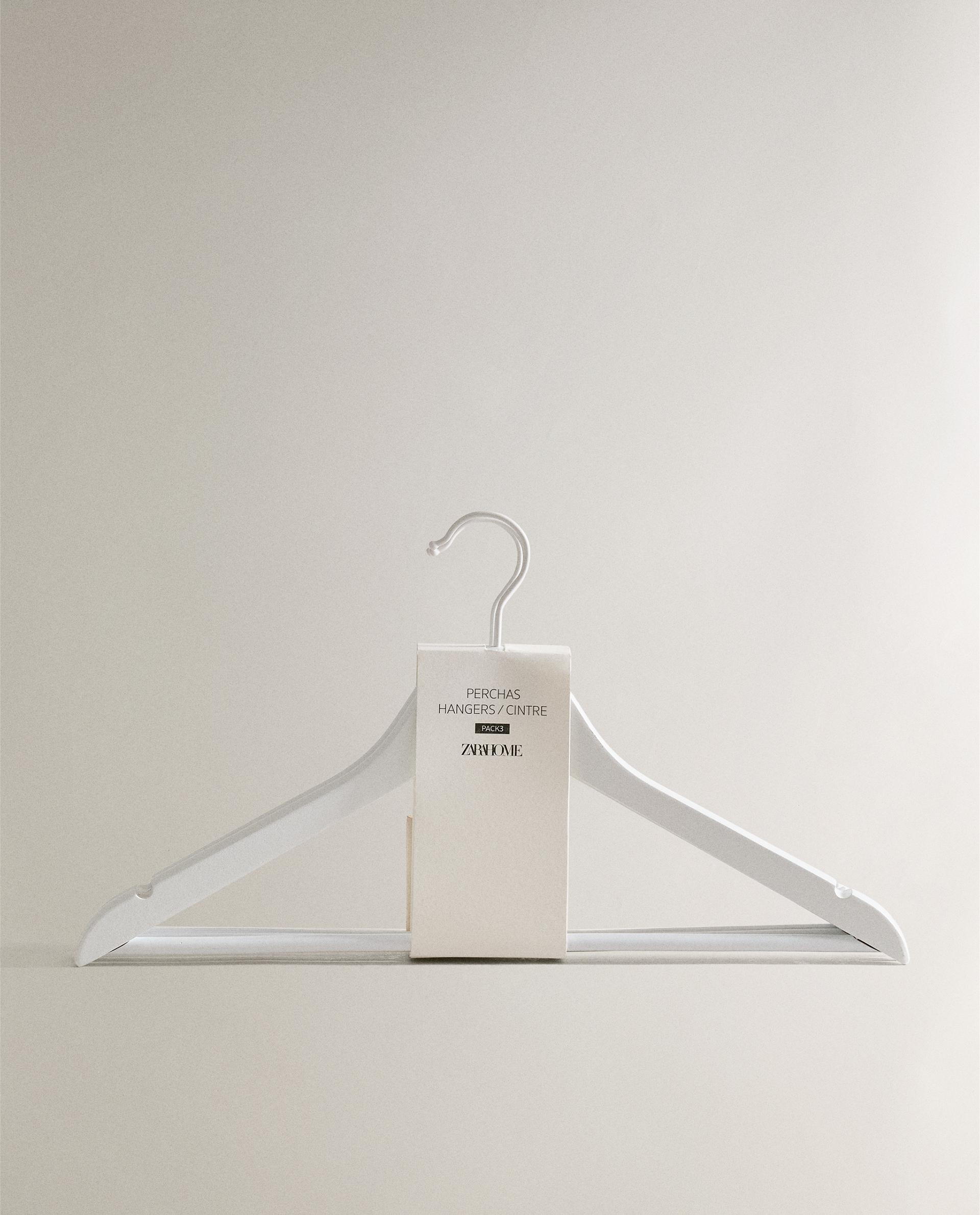 LACQUERED WOODEN HANGER (SET OF 3) product thumbnail 17