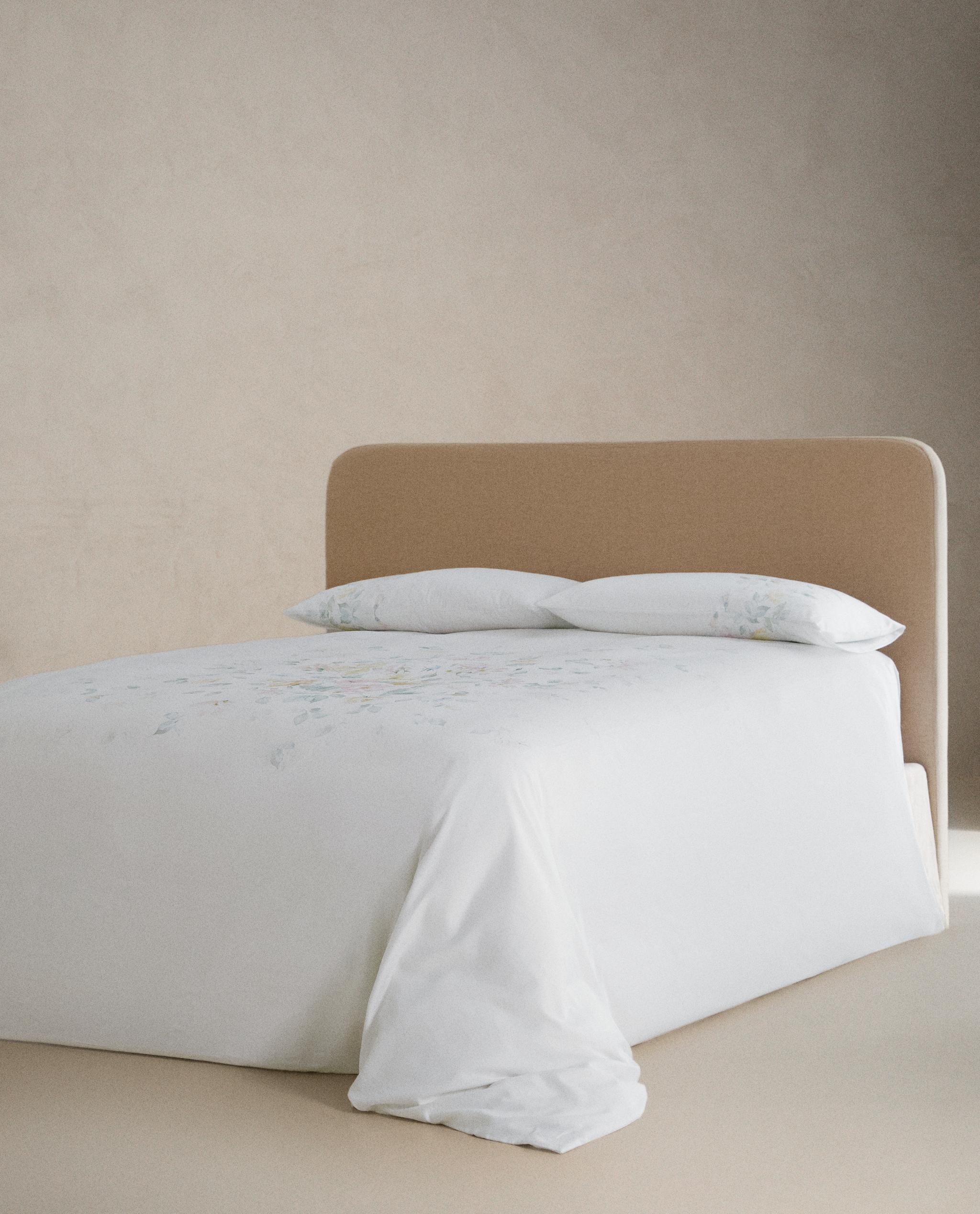 WATERCOLOUR FLOWER DUVET COVER product thumbnail 4