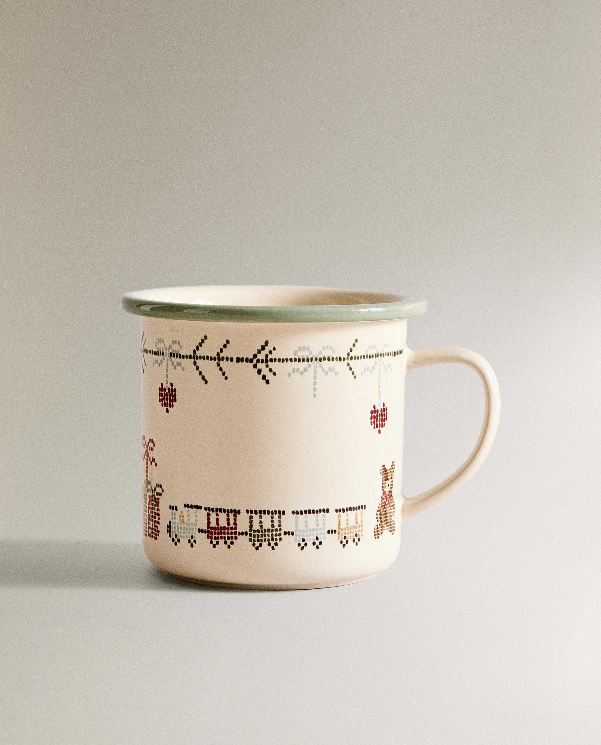 CHILDREN’S STONEWARE CHRISTMAS TRAIN MUG