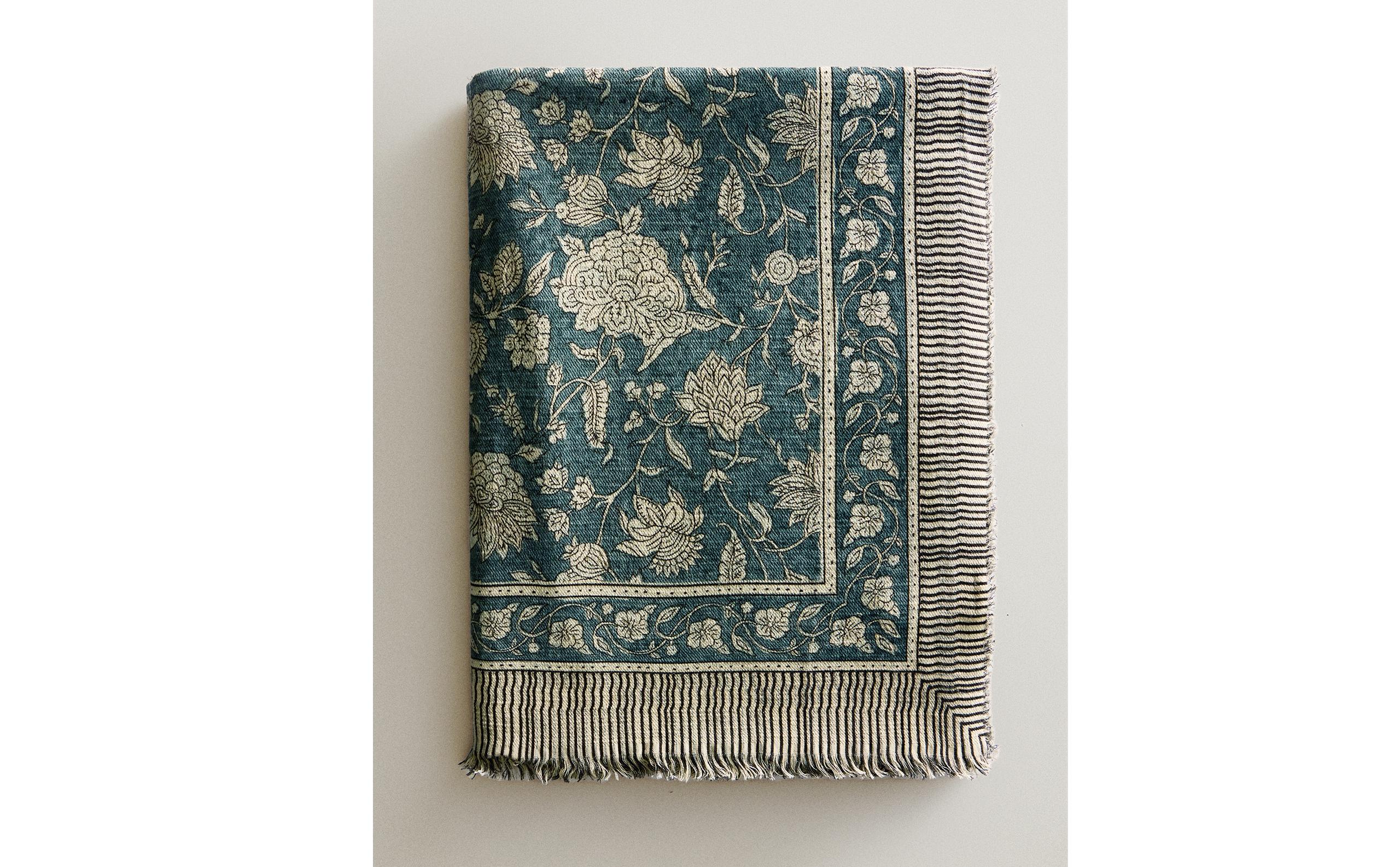 FLORAL COTTON THROW product thumbnail 8
