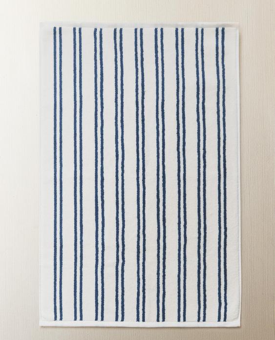 سجادة حمام بخطوط مزدوجة