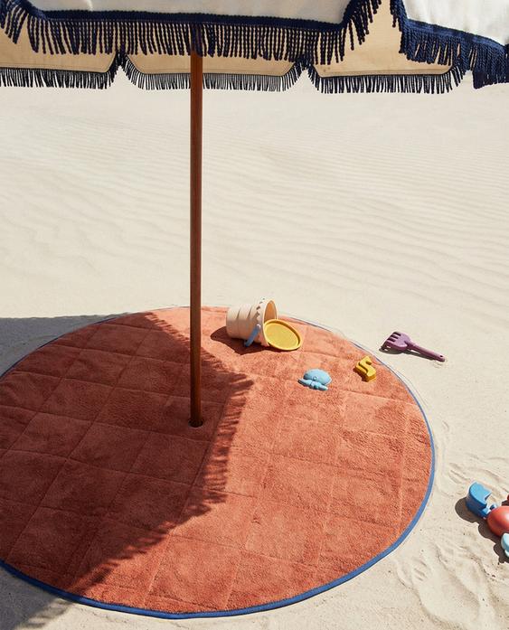 BEACH TOWEL UMBRELLA STAND BEACH TOWEL UMBRELLA STAND