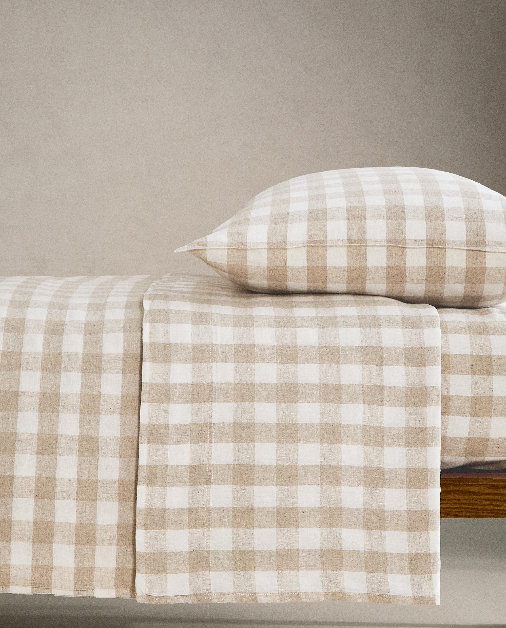 شرشف علوي بتصميم مربعات Zara Home Lebanon