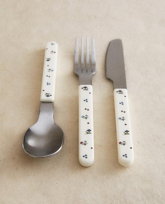 CONJUNTO DE TALHERES INFANTIL ESTAMPA FLORAL